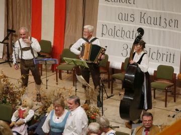 Die Familienmusik Fuchs spielt zum Tanz