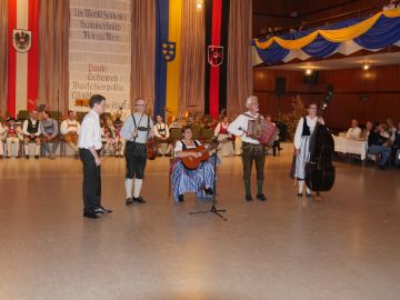 Wir untersttzten den Chorleiter mit unserer Musik